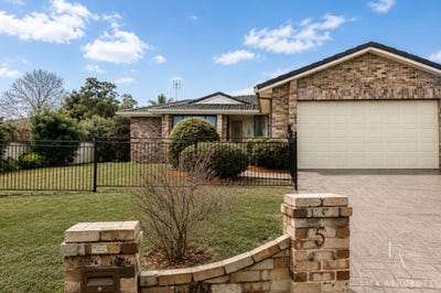 /international/au/5-nirimba-court-hillvue-nsw-151347708/