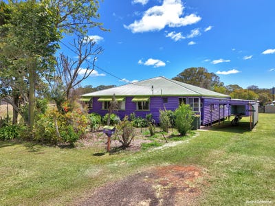 /international/au/19-moffat-street-ravenshoe-qld-152603716/