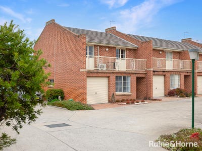 /international/au/5-171-keppel-street-bathurst-nsw-151660932/
