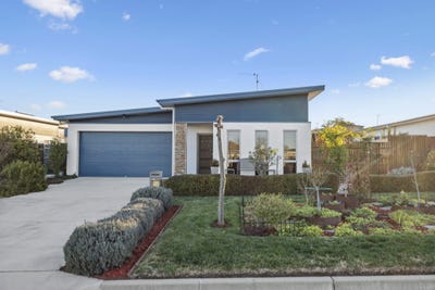/international/au/44-rose-street-murrumbateman-nsw-148351008/