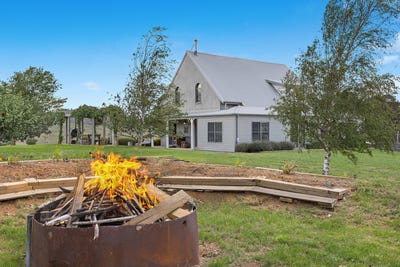 /international/au/35-37-chalker-street-adaminaby-nsw-150706692/