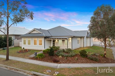 /international/au/12-bendeich-drive-north-rothbury-nsw-152308160/
