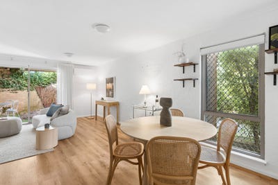/international/au/25a-43-51-giles-street-kingston-act-152313376/
