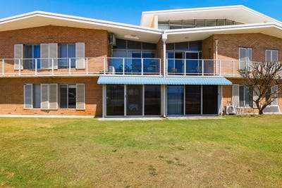 /international/au/7-153-esplanade-rockingham-wa-152674628/