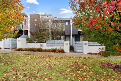 /international/au/10-10-junee-street-crace-act-151398140/