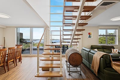 /international/au/181-80-john-whiteway-drive-gosford-nsw-150730388/