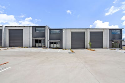 /international/au/the-yard-21-val-reid-crescent-hume-act-505141960/