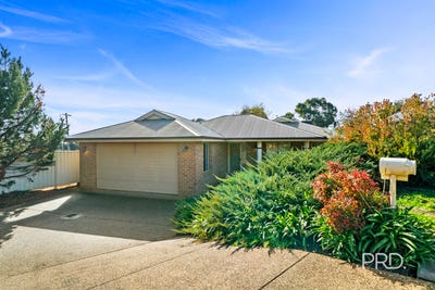 /international/au/6-auderdale-close-bourkelands-nsw-151510332/