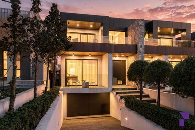 /international/au/160a-wilbur-street-greenacre-nsw-152448996/
