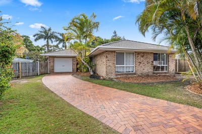 /international/au/3-casuarina-court-scarness-qld-148566028/