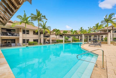 /international/au/78-1-15-robson-street-mooroobool-qld-150925440/