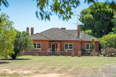 /international/au/1127-grubben-road-henty-nsw-700403908/