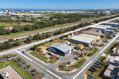 /international/au/1-thorpe-way-kwinana-beach-wa-505264028/
