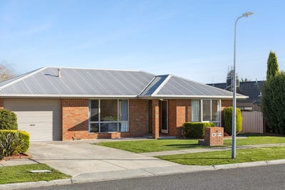 /international/au/39-wheatley-street-kyneton-vic-151360924/