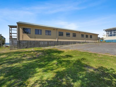 /international/au/school-17-denison-avenue-poatina-tas-152542396/