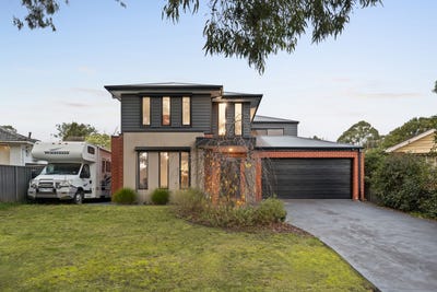 /international/au/17-mitchell-avenue-boronia-vic-151433040/