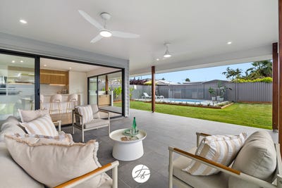 /international/au/4-winkara-street-wurtulla-qld-151535852/