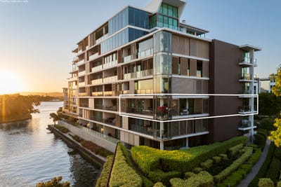 /international/au/29301-2-ephraim-island-paradise-point-qld-152651320/