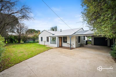 /international/au/43-boandik-terrace-mount-gambier-sa-151655608/