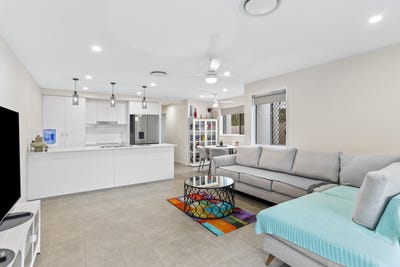 /international/au/1-8-bundy-court-pimpama-qld-151259756/