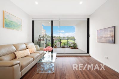/international/au/402-74-kitchener-parade-bankstown-nsw-148678936/