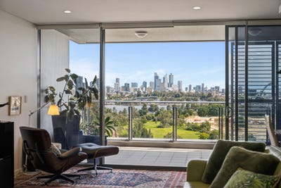 /international/au/807-2-oldfield-street-burswood-wa-152589772/