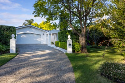 /international/au/2-amber-place-bomaderry-nsw-152620036/
