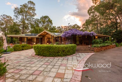 /international/au/505-seaborne-street-parkerville-wa-152157924/