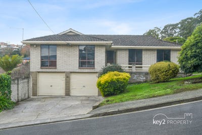 /international/au/18-chungon-crescent-south-launceston-tas-151570916/