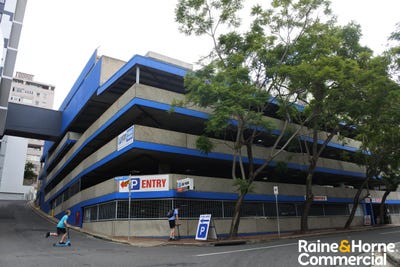 /international/au/196-28-astor-terrace-spring-hill-qld-505264292/