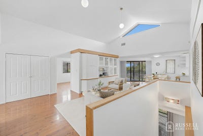 /international/au/22-sayre-crescent-boyne-island-qld-151535164/