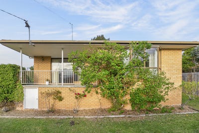 /international/au/71b-roslyn-avenue-kingston-beach-tas-151319004/