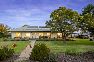 /international/au/38-wellers-gap-road-howlong-nsw-151098792/