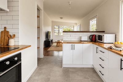 /international/au/5-picaninni-close-cannonvale-qld-152519268/