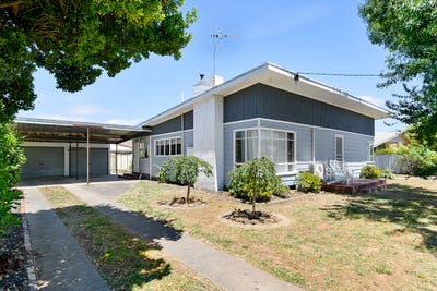 /international/au/127-cowan-street-benalla-vic-151303308/
