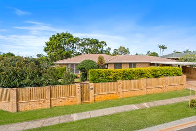/international/au/2-trevally-crescent-manly-west-qld-151042904/