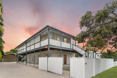 /international/au/16-clarendon-street-hyde-park-qld-151189960/