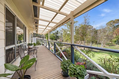 /international/au/55-linton-carngham-road-linton-vic-147895256/
