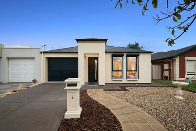 /international/au/8-henry-wright-court-burton-sa-152540396/