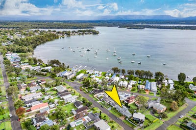 /international/au/11-regent-street-bonnells-bay-nsw-147907484/