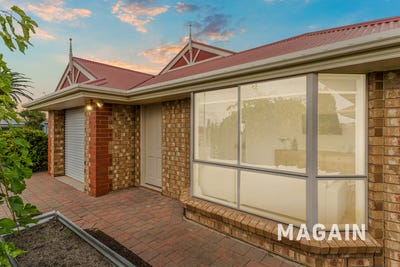 /international/au/10-churston-place-moana-sa-151313464/