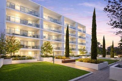 /international/au/122-72-college-street-belconnen-act-150261980/
