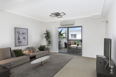 /international/au/22-225-princes-highway-corrimal-nsw-148632772/