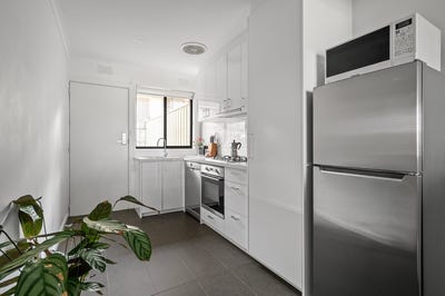 /international/au/5-14-hampton-road-essendon-vic-151266044/