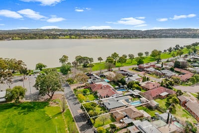 /international/au/25-lake-street-lake-albert-nsw-152172332/