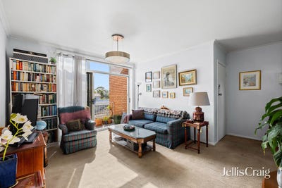 /international/au/12-65-melbourne-road-williamstown-vic-151243328/