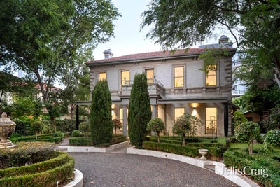 /international/au/41-acland-street-st-kilda-vic-150556712/