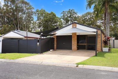 /international/au/4-parkside-circuit-robina-qld-152683692/