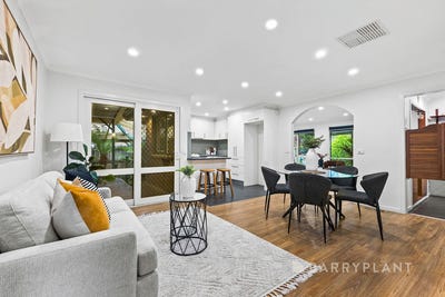 /international/au/8-avington-crescent-boronia-vic-150865132/