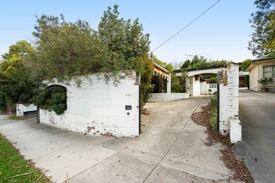 /international/au/123-greensborough-road-macleod-vic-151291968/